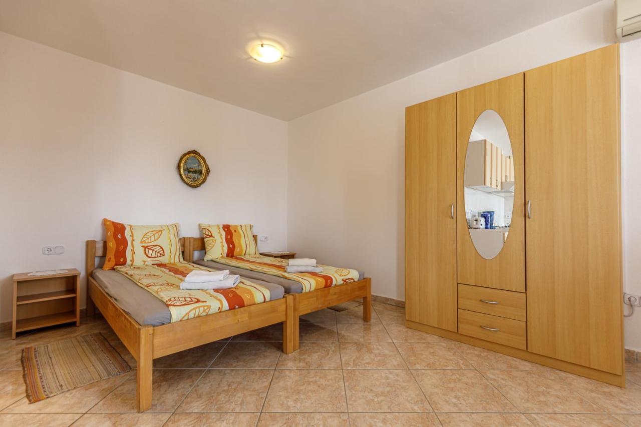 Ferienhaus Sascha in Poreč Exterior foto