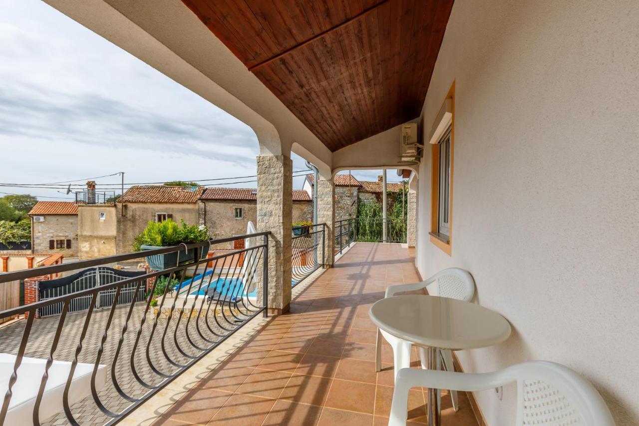 Ferienhaus Sascha in Poreč Exterior foto